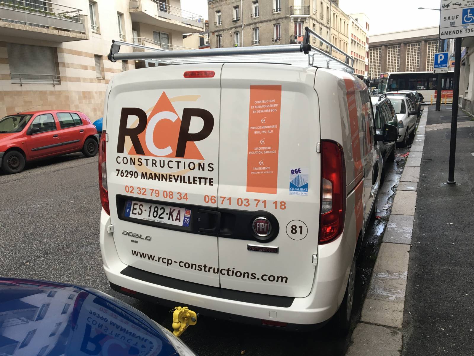 Flocage publicitaire de camionnette pour RCP Constructions à Mannevillette