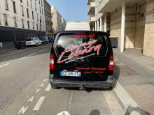 Covering publicitaire d'un utilitaire noir pour le Garage Lebarq à Gonneville-la-Mallet